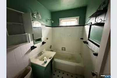 145 Beech Street, Belleville, NJ 07109 - Photo 10