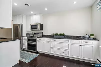 364 Ridgewood Avenue 3 #3, Ridgewood, NJ 07450 - Photo 10