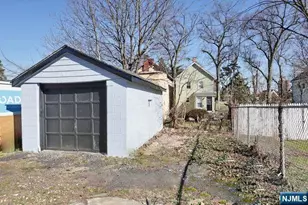 326 Ogden St, Orange, NJ 07050 - Photo 42