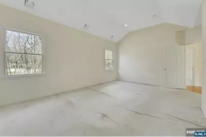 62 E Crescent, Mahwah, NJ 07430 - Photo 34