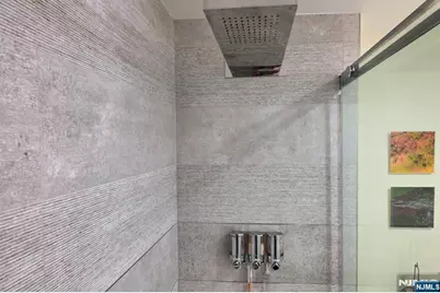 100-81 Shearwater, Jersey City, NJ 07305 - Photo 16