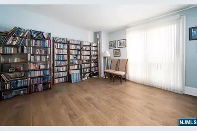 100-81 Shearwater, Jersey City, NJ 07305 - Photo 14