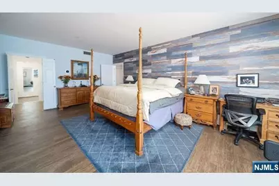 100-81 Shearwater, Jersey City, NJ 07305 - Photo 18