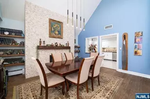 100-81 Shearwater, Jersey City, NJ 07305 - Photo 8