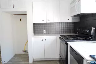 83 Roosevelt Ave, Butler, NJ 07405 - Photo 16