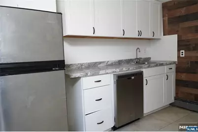 83 Roosevelt Avenue, Butler, NJ 07405 - Photo 10