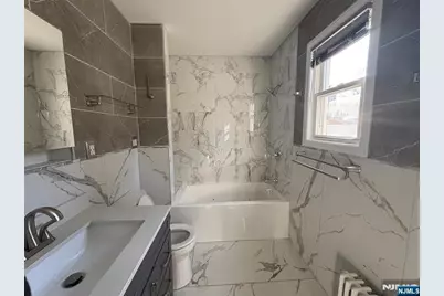 282 Harding Avenue 1st Floor #1st floor, Teaneck Township, NJ 07666 - Photo 14