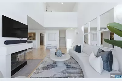 308 Nelson Court, Edgewater, NJ 07020 - Photo 6