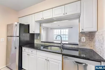 32 Bergen Ridge Road 2 #2, North Bergen, NJ 07047 - Photo 8