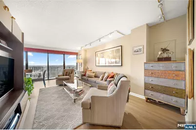 277 Prospect Avenue 14B #14B, Hackensack, NJ 07601 - Photo 4