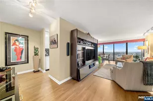 277 Prospect Ave 14B, Hackensack, NJ 07601 - Photo 2