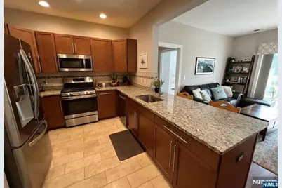 3111 Windsor Park Court 3111 #3111, Englewood, NJ 07631 - Photo 6