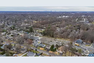 669 McKinley Avenue, Washington Township, NJ 07676 - Photo 28