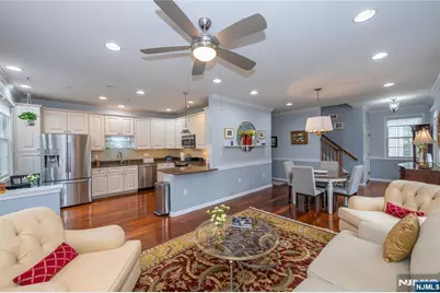 1 Ashley Court 701 #701, Hawthorne, NJ 07506 - Photo 10