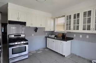 1052 Grove St, Irvington, NJ 07111 - Photo 8