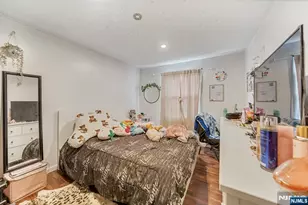 13 Allen Street 13, Passaic, NJ 07055 - Photo 4