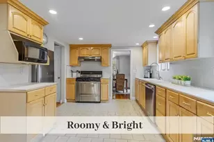 76 Carlton Ave, Ho Ho Kus, NJ 07423 - Photo 18