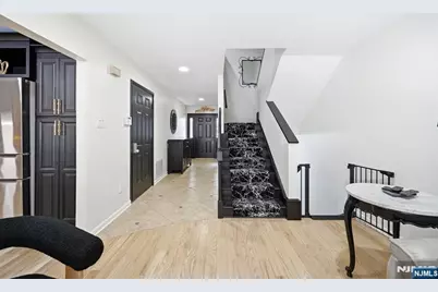 175 Winchester Court, Washington Township, NJ 07676 - Photo 6