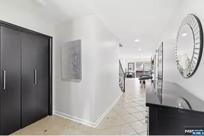 175 Winchester Court, Washington Township, NJ 07676 - Photo 4