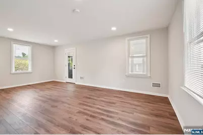 567 S Broad Street, Glen Rock, NJ 07452 - Photo 8