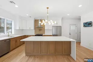 110 Platt Ave, Saddle Brook Township, NJ 07663 - Photo 10