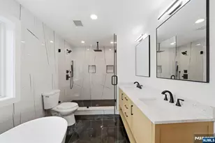 110 Platt Ave, Saddle Brook Township, NJ 07663 - Photo 32