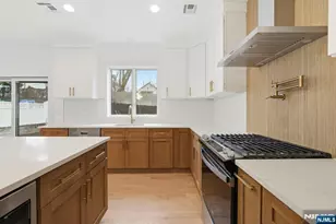 110 Platt Ave, Saddle Brook Township, NJ 07663 - Photo 14