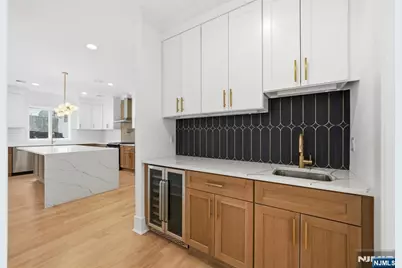 110 Platt Avenue, Saddle Brook Township, NJ 07663 - Photo 10