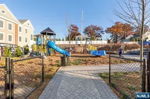 1 Kennedy Ln, Wood Ridge, NJ 07075 - Photo 22