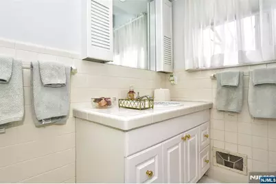 30 Chestnut Ridge Road, Saddle River, NJ 07458 - Photo 22