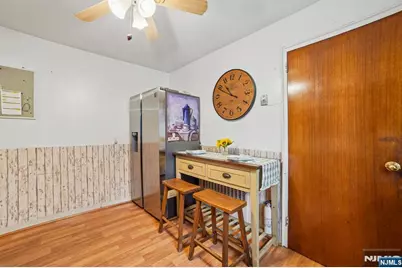 284 Madison Avenue, Cresskill, NJ 07626 - Photo 18