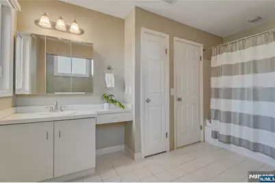 4 Currey Lane 223 #223, West Orange Township, NJ 07052 - Photo 18