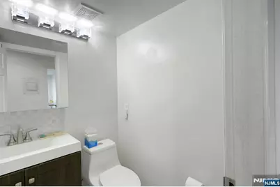 779 Riverside Avenue 104 #104, Lyndhurst Township, NJ 07071 - Photo 10