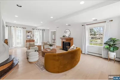 61 Glenwood Road, Englewood, NJ 07631 - Photo 10