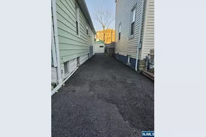 732 Essex Avenue, Linden, NJ 07036 - Photo 2