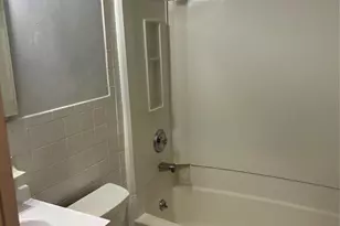 148 Undercliff Ave 4, Edgewater, NJ 07020 - Photo 8