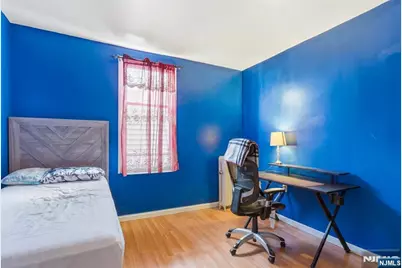 29 Victoria Avenue, Newark, NJ 07104 - Photo 12