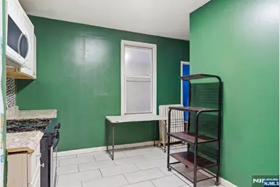 29 Victoria Avenue, Newark, NJ 07104 - Photo 6