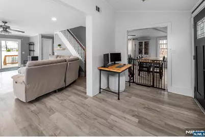 113 Meadowbrook Avenue, Wanaque, NJ 07465 - Photo 2