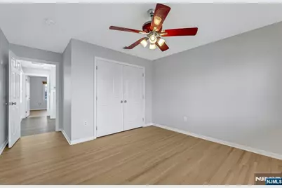 488 Fairlawn Parkway, Saddle Brook Township, NJ 07663 - Photo 26