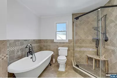 488 Fairlawn Parkway, Saddle Brook Township, NJ 07663 - Photo 24