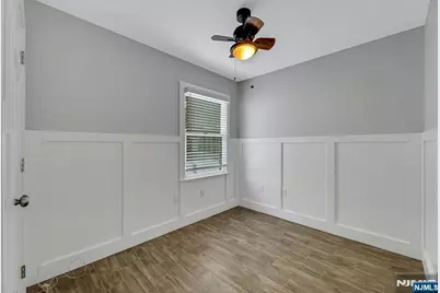 488 Fairlawn Parkway, Saddle Brook Township, NJ 07663 - Photo 14