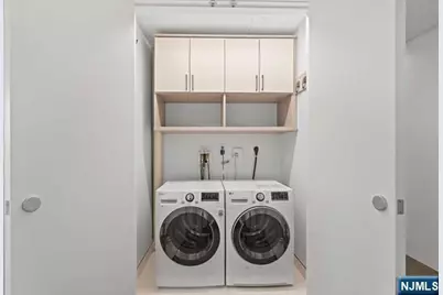 320 Adolphus Avenue 404 #404, Cliffside Park, NJ 07010 - Photo 8