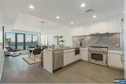 320 Adolphus Avenue 916 #916, Cliffside Park, NJ 07010 - Photo 1