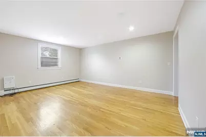 56 Woodward Avenue 2 #2, Rutherford, NJ 07070 - Photo 4