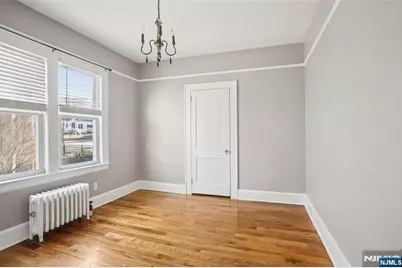 105 Livingston Avenue 1 #1, Lyndhurst Township, NJ 07071 - Photo 8