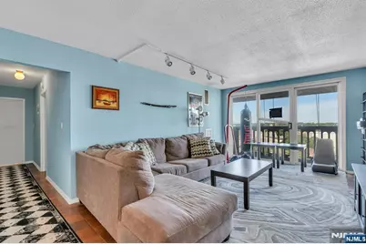 555 North Avenue 12 A #12 A, Fort Lee, NJ 07024 - Photo 6