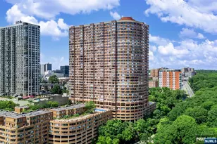 100 Old Palisade Road 914, Fort Lee, NJ 07024 - Photo 1