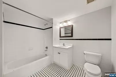 100 Old Palisade Road 914 #914, Fort Lee, NJ 07024 - Photo 12