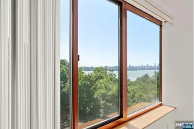100 Old Palisade Road 914 #914, Fort Lee, NJ 07024 - Photo 14